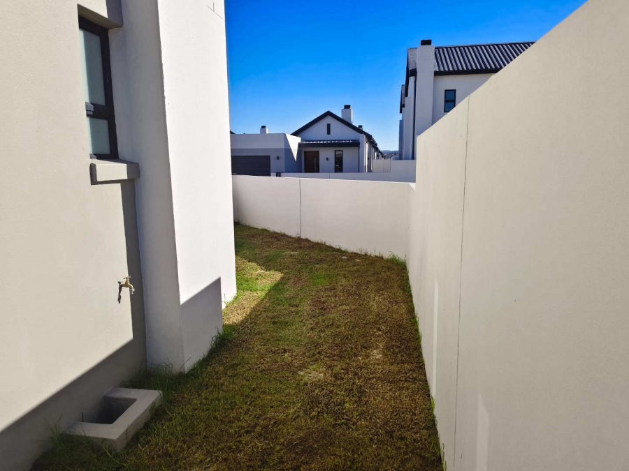 To Let 3 Bedroom Property for Rent in Kraaifontein Western Cape